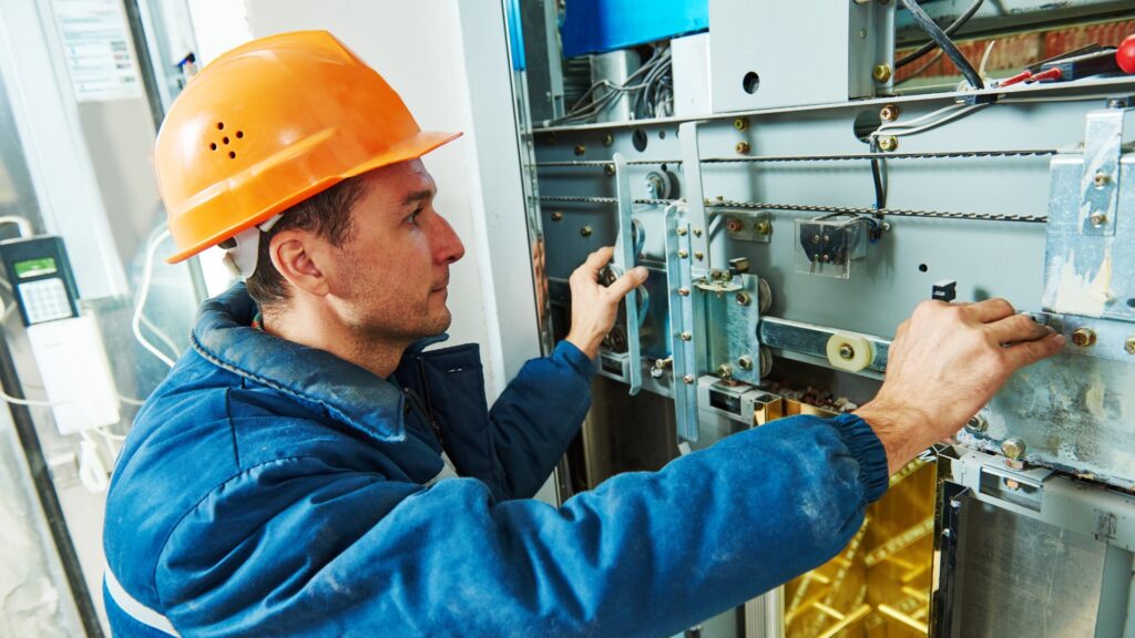 dangers techniciens de maintenance